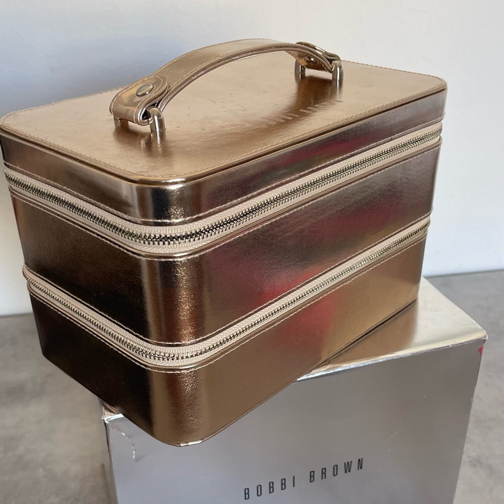 Bobbi Brown Makeup - Old Hollywood Train Case